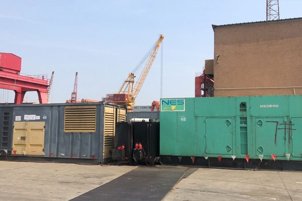 新城街道发电机出租空气滤清器的清洁频率是多少？